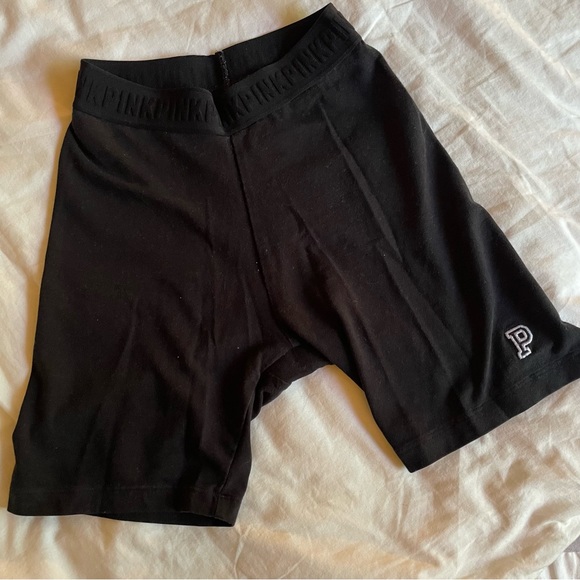 PINK Victoria's Secret Pants - 🔴 vs high waisted yoga short